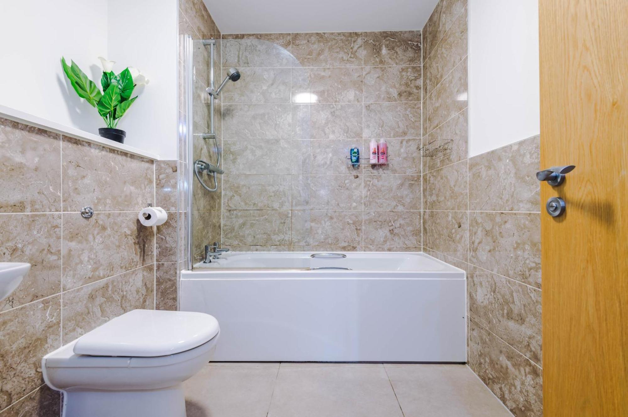 Lux Livin' Apartments - Luxury 5 Bed Apartment Manchester City Centre المظهر الخارجي الصورة
